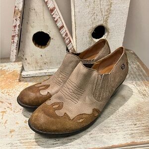 Born Womens Size 9 Tan and Brown Ankle Boots with Western Charm